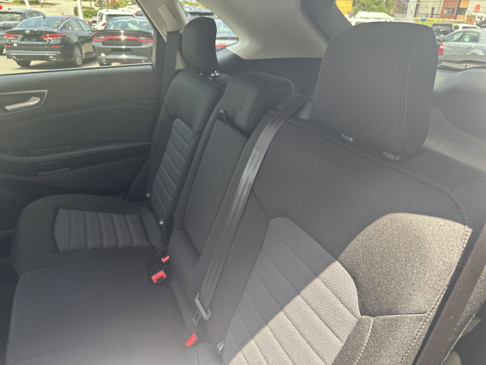 Used 2022 Ford Edge SE image 21