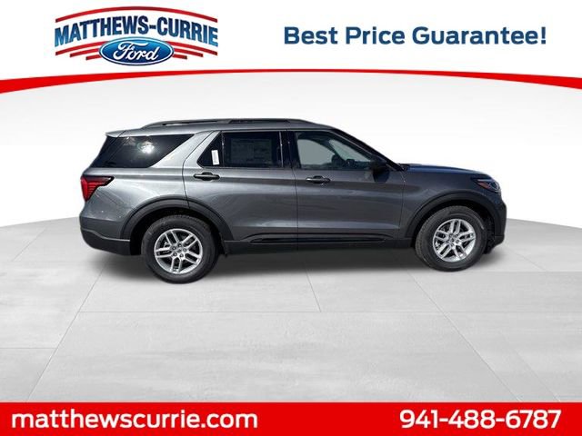 New 2026 Ford Explorer Active RWD image 3