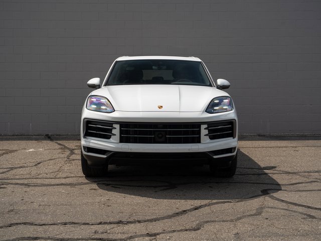 Certified 2024 Porsche Cayenne image 10
