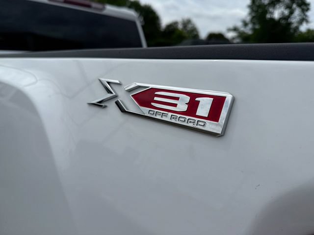 Used 2024 GMC Sierra 2500 SLE w/ SLE Convenience Package AWD/4WD image 9