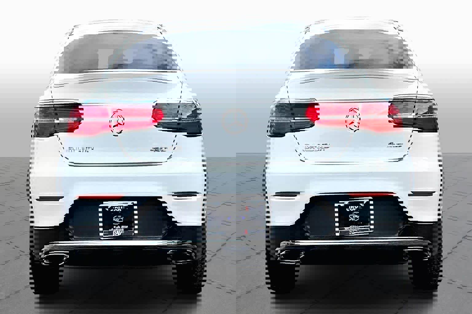 Used 2018 Mercedes-Benz GLC 300 4MATIC Coupe image 5