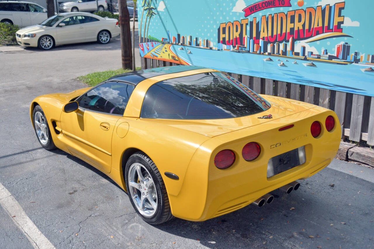 Used 2003 Chevrolet Corvette Coupe w/ Preferred Equipment Group image 5
