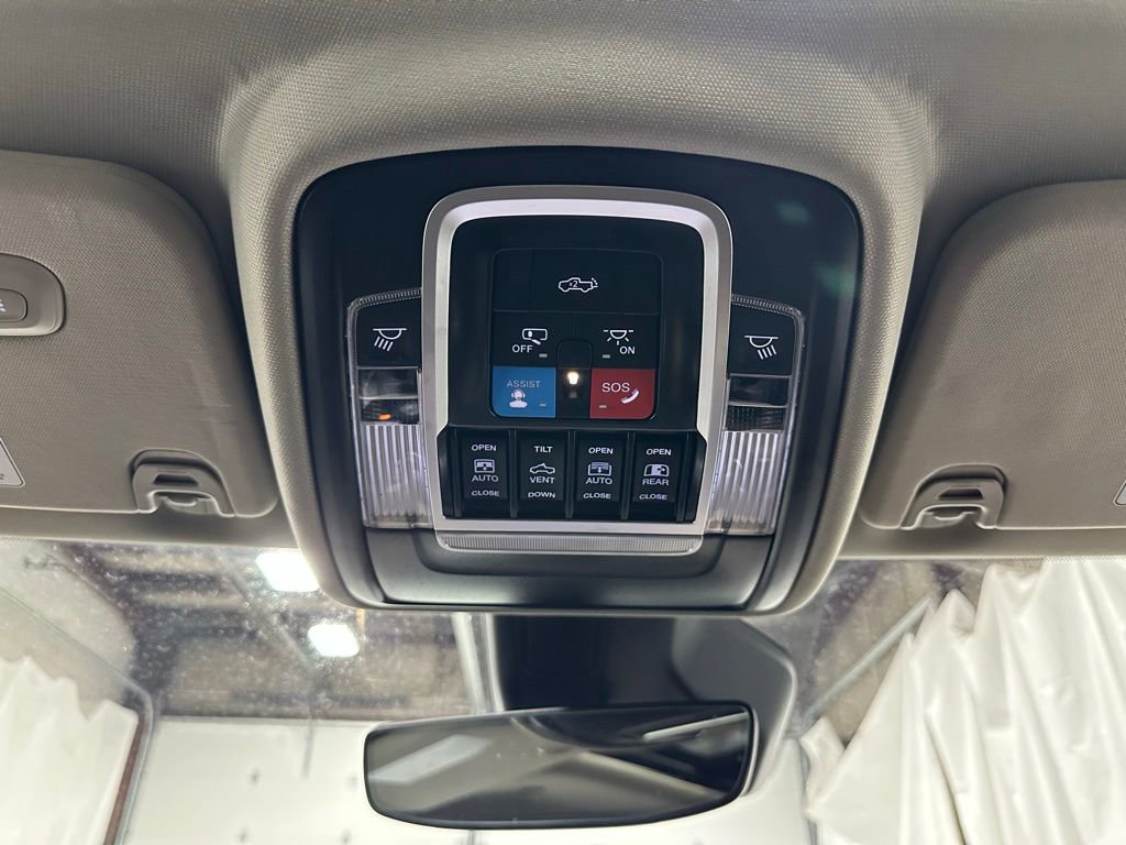 Used 2026 RAM 1500 Limited AWD/4WD image 37