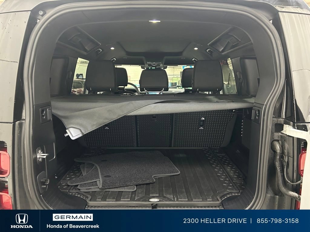 Used 2025 Land Rover Defender 110 S AWD/4WD image 29
