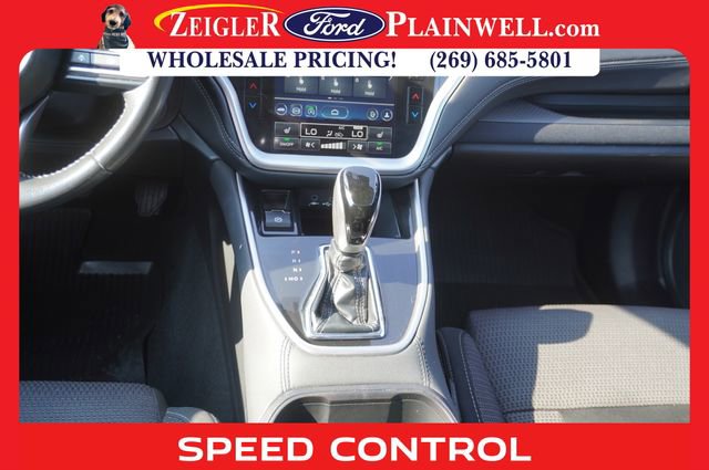 Used 2023 Subaru Outback Premium image 16