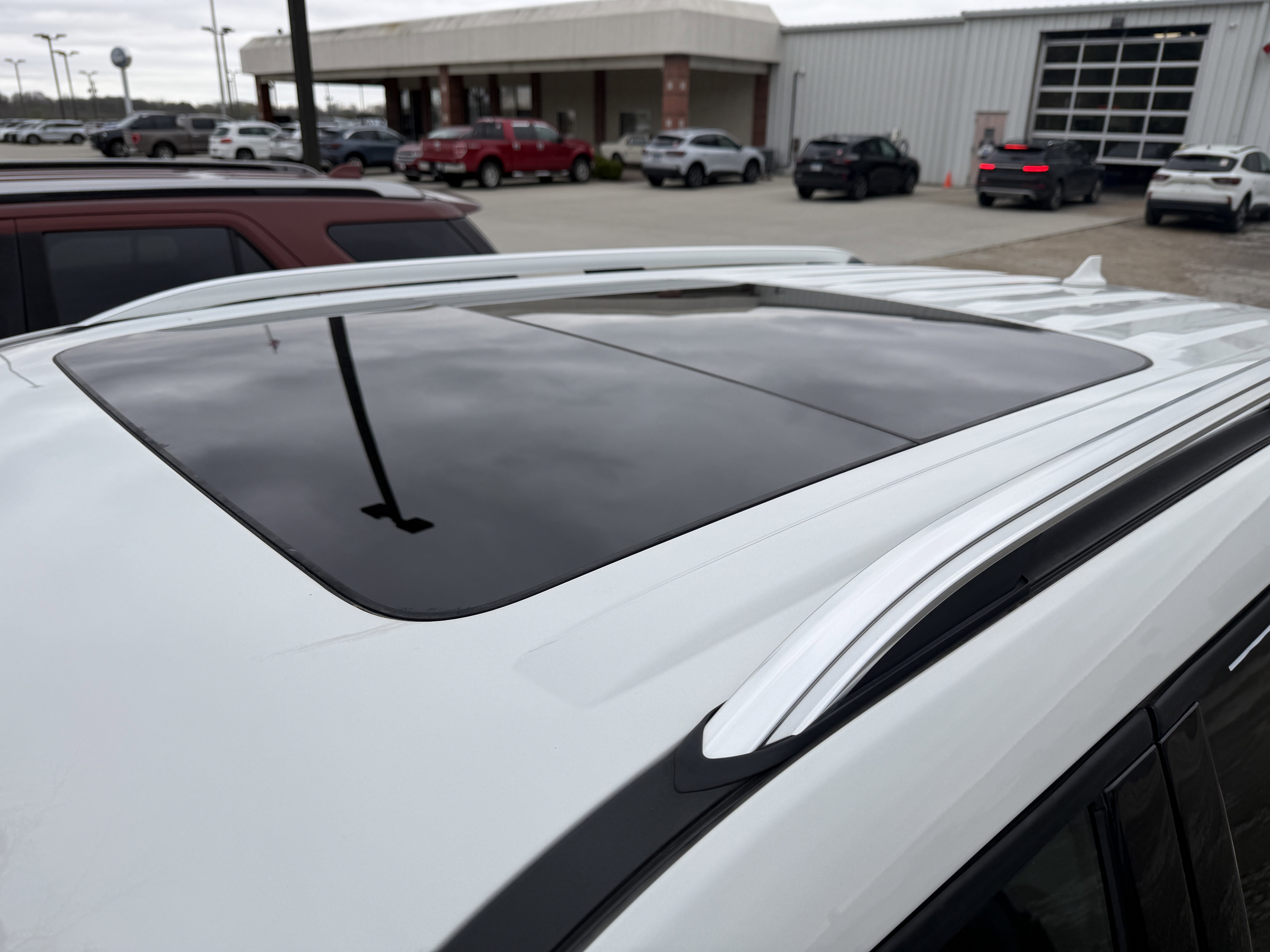 Used 2024 Ford Explorer Limited w/ Limited Technology Package image 11