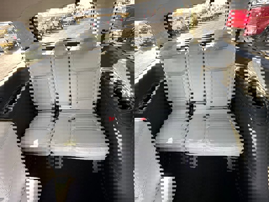 New 2025 Ford Expedition Platinum w/ Driver's Package image 22