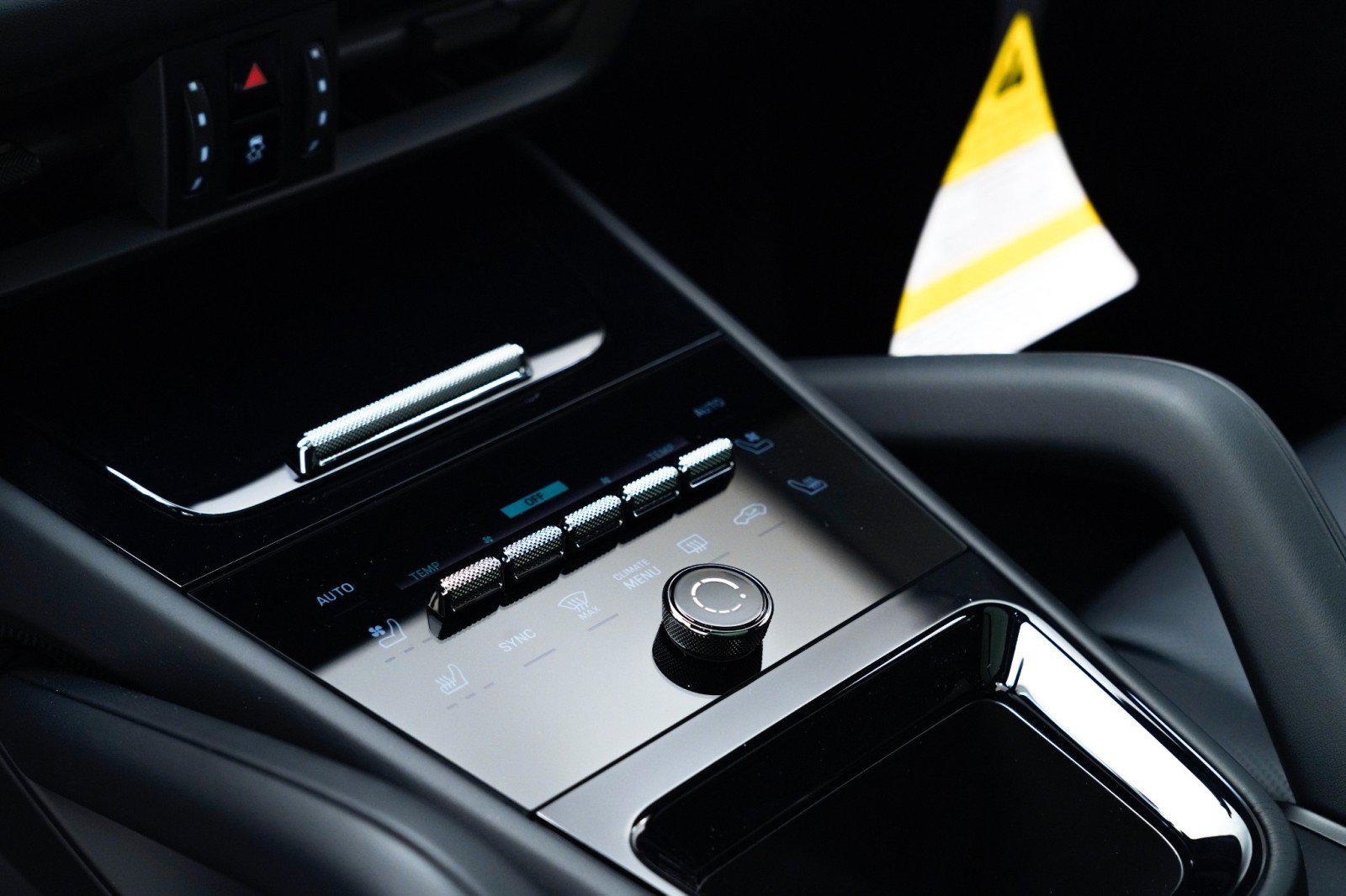 New 2026 Porsche Cayenne GTS image 27