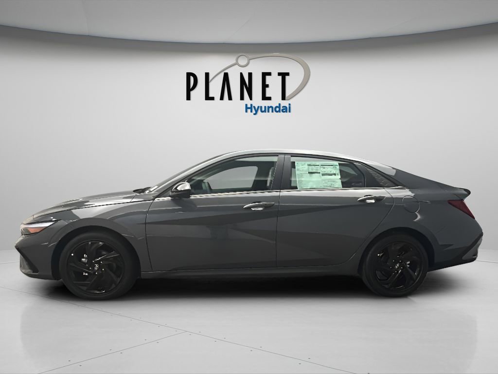 New 2026 Hyundai Elantra SEL Sport w/ Cargo Package image 2