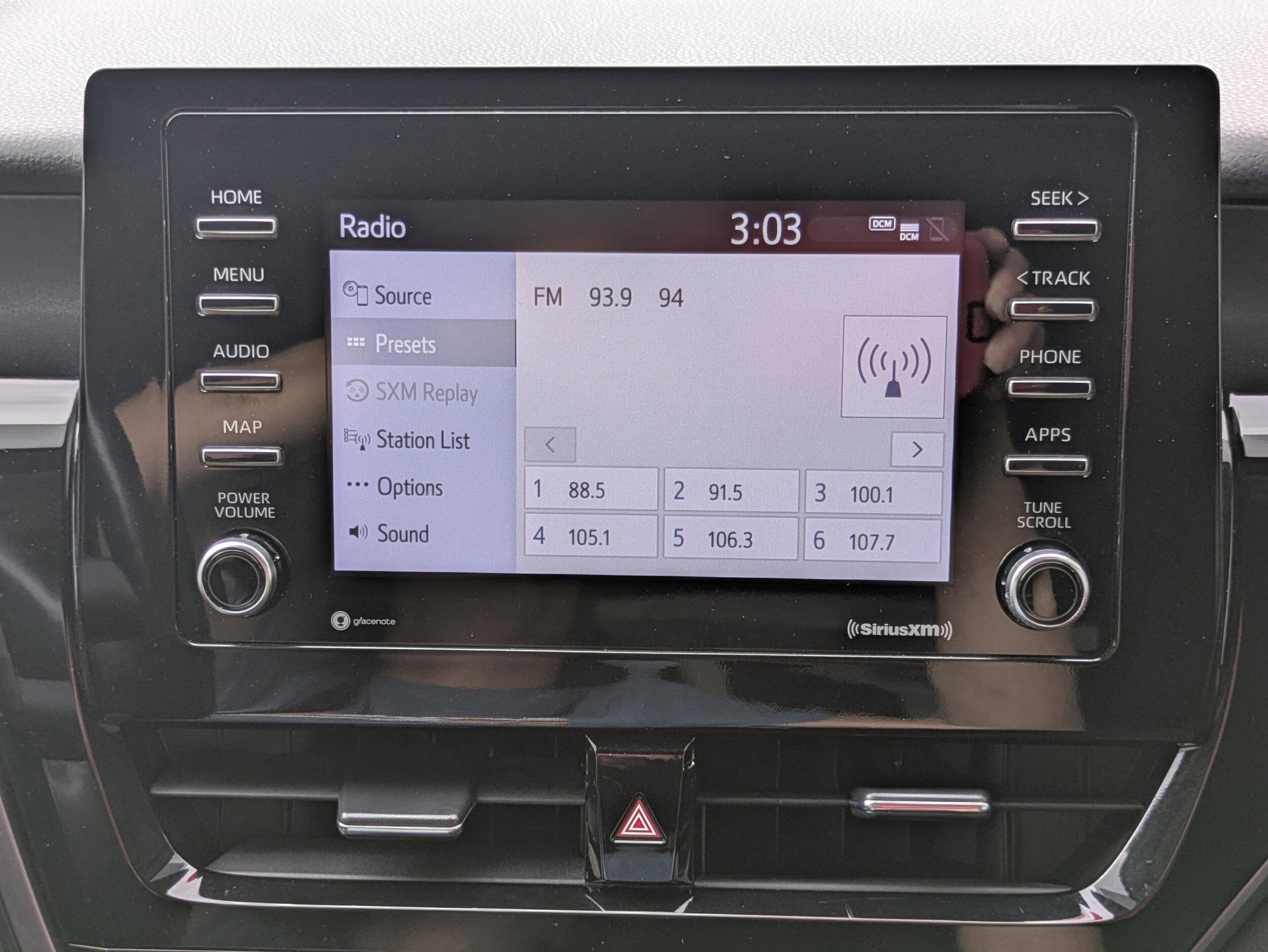 Used 2023 Toyota Camry SE FWD image 19