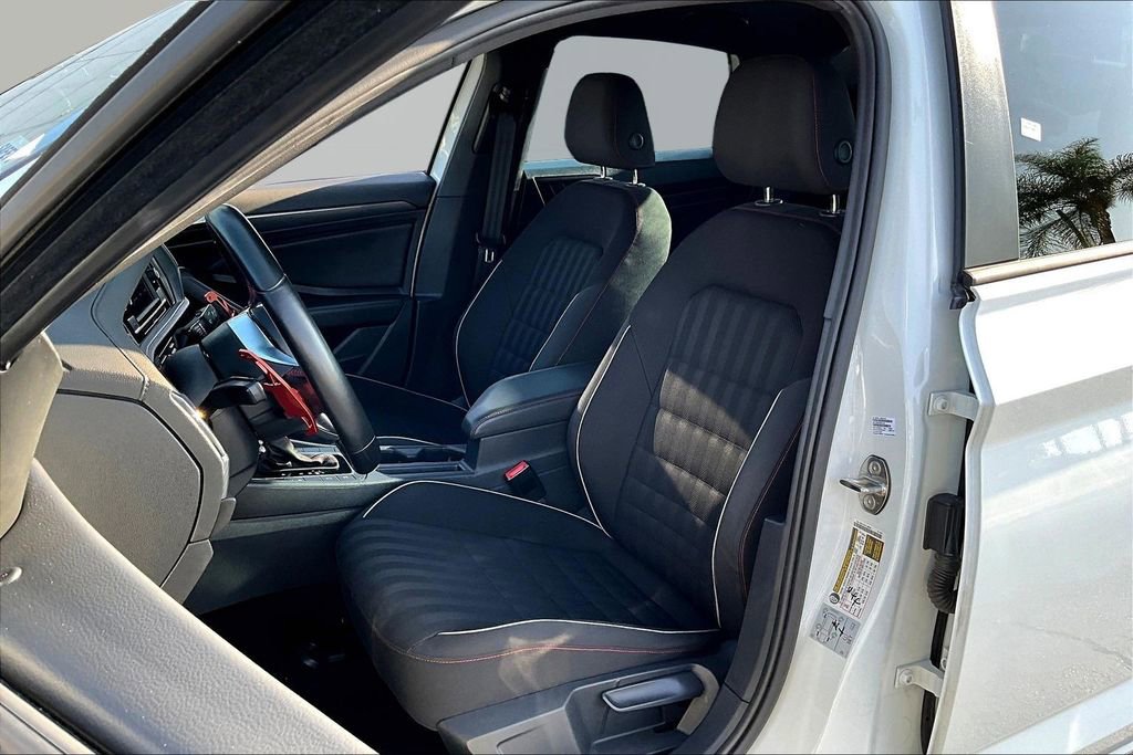 Used 2020 Volkswagen Jetta GLI image 21