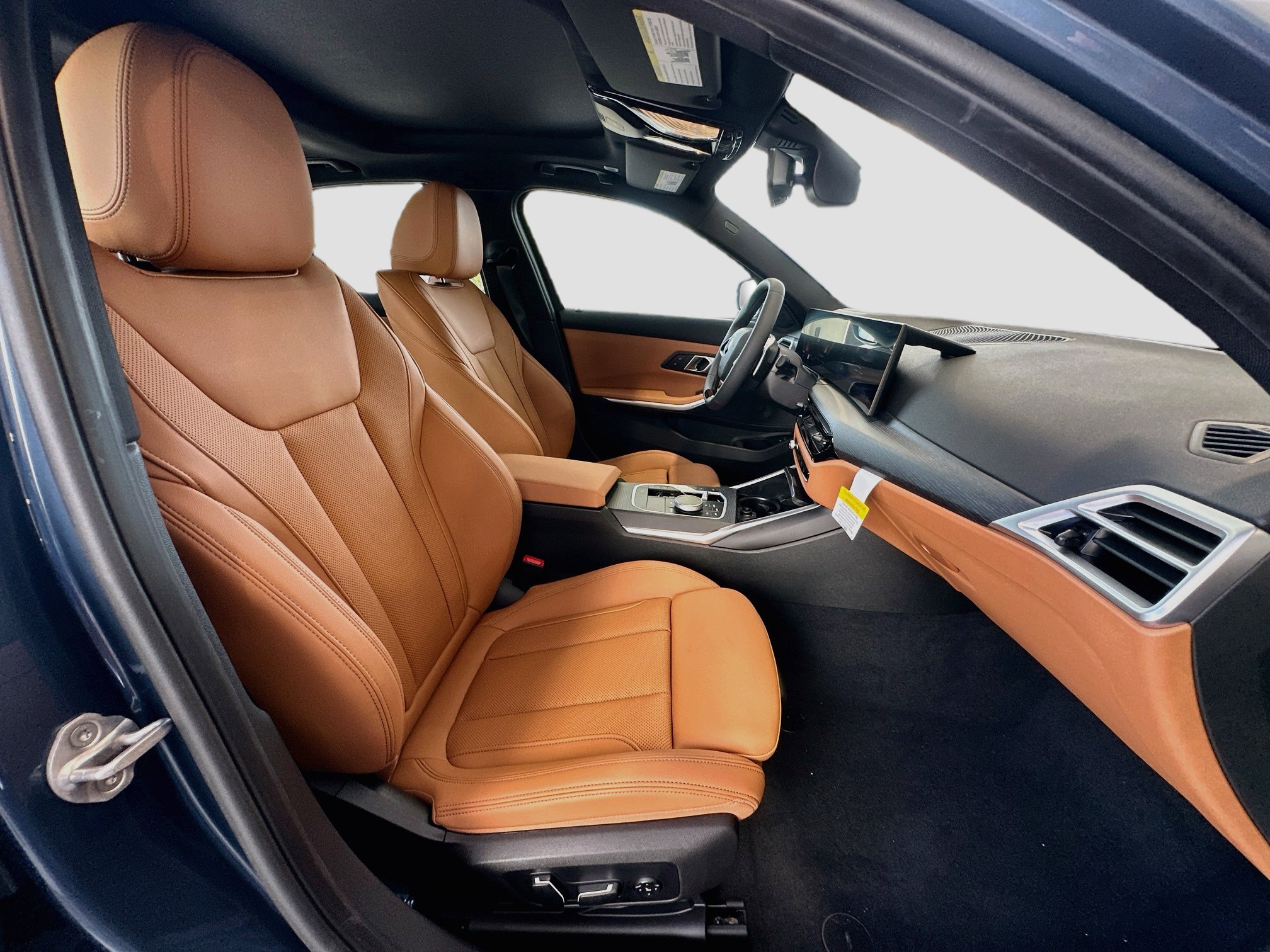 New 2026 BMW 330i Sedan w/ Premium Package RWD image 23
