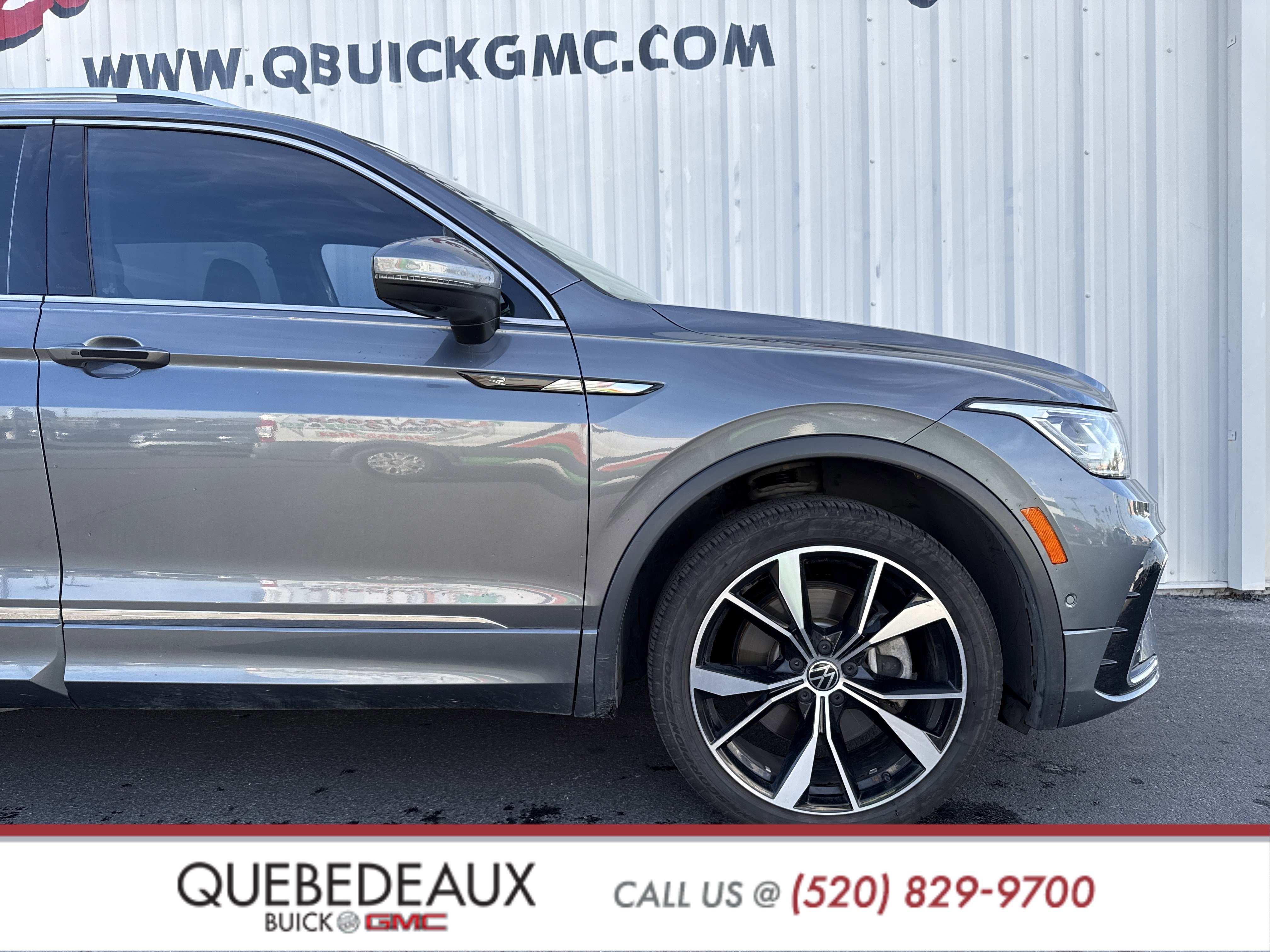 Used 2022 Volkswagen Tiguan SEL R-Line image 27