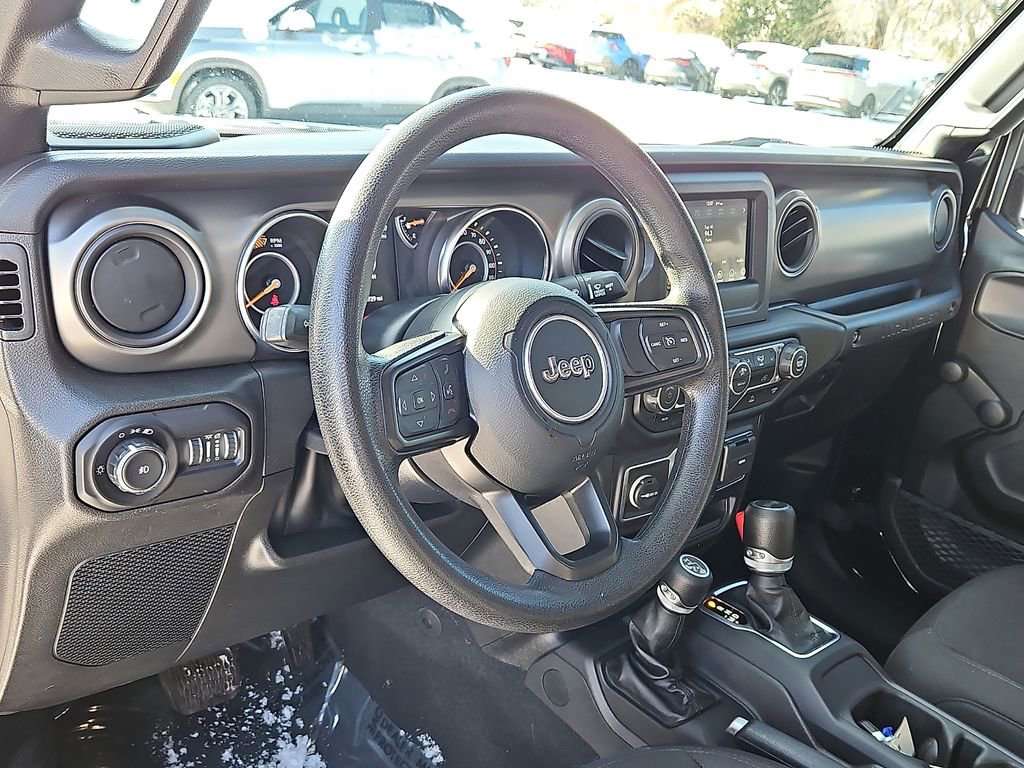 Used 2022 Jeep Wrangler Sport image 25