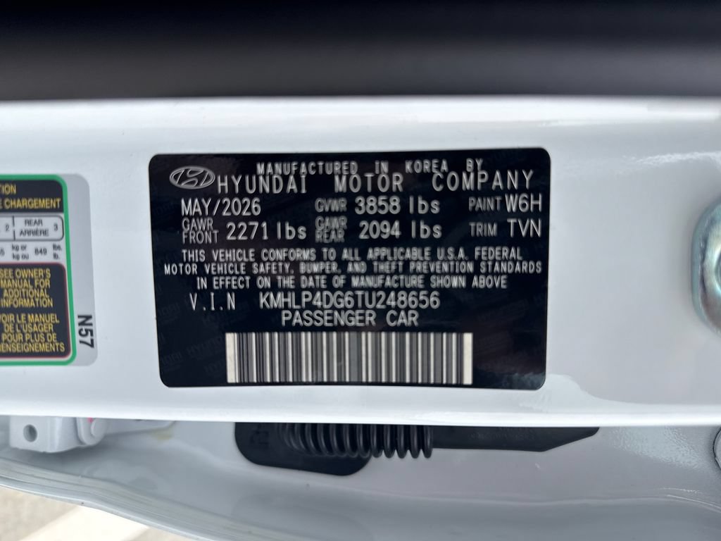 New 2026 Hyundai Elantra Limited FWD image 38