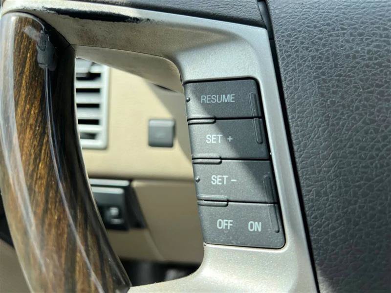 Used 2008 Lincoln MKX AWD image 22