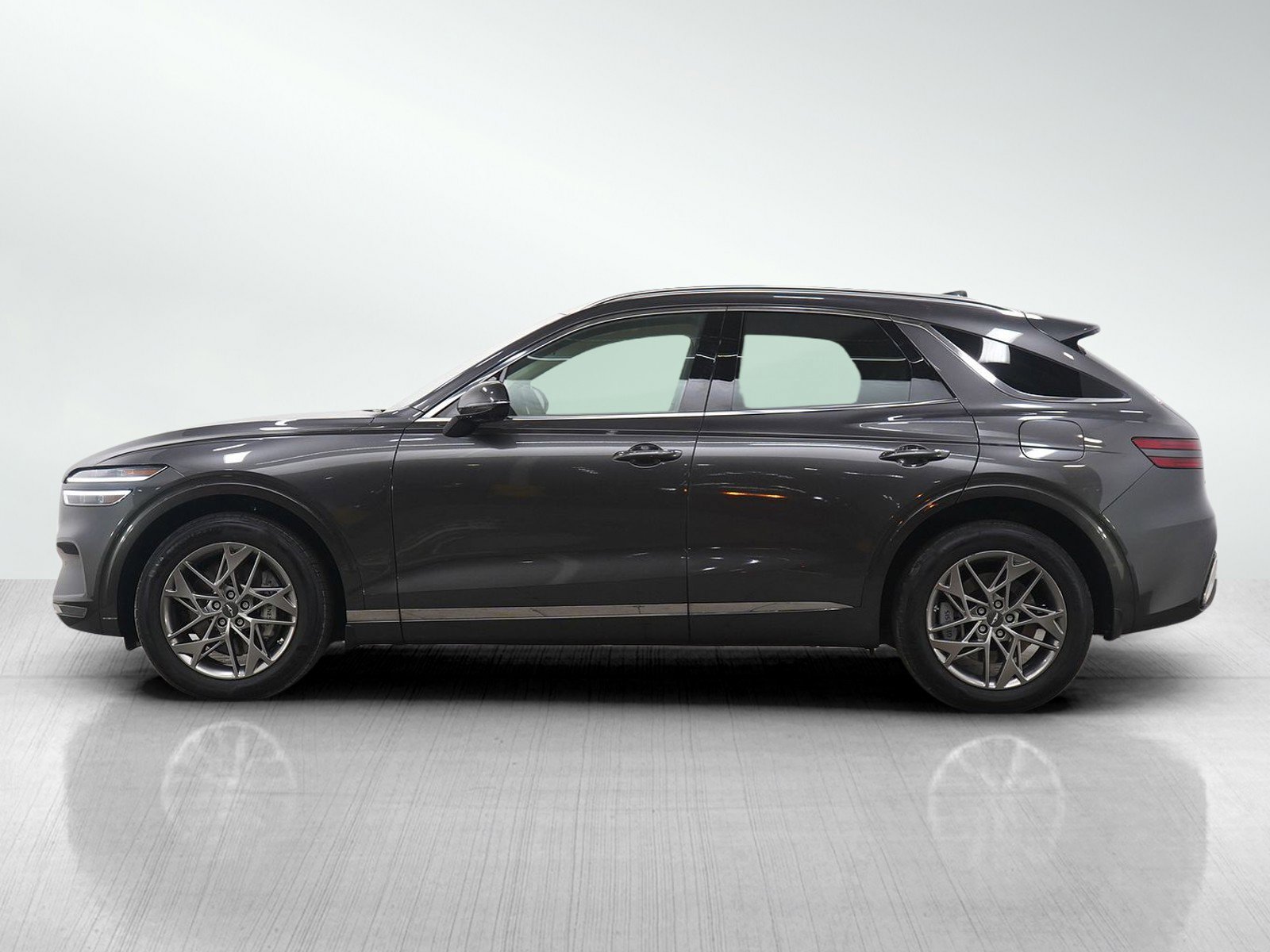 Used 2024 Genesis GV70 2.5T Advanced w/ Advanced Package image 2