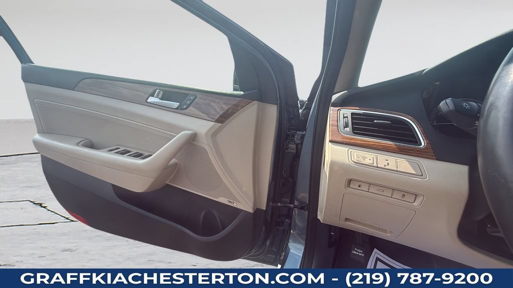 Used 2015 Hyundai Sonata Limited w/ Option Group 05 FWD image 26