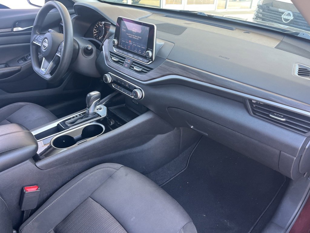 Used 2024 Nissan Altima 2.5 SV image 22