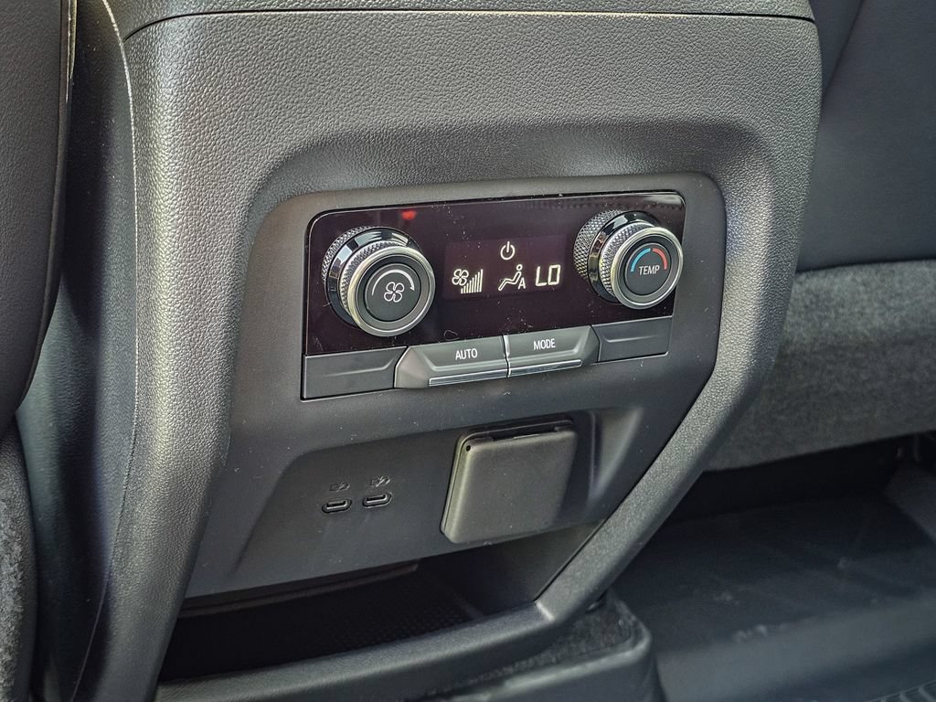 New 2027 Buick Enclave Preferred w/ Power Package AWD/4WD image 34
