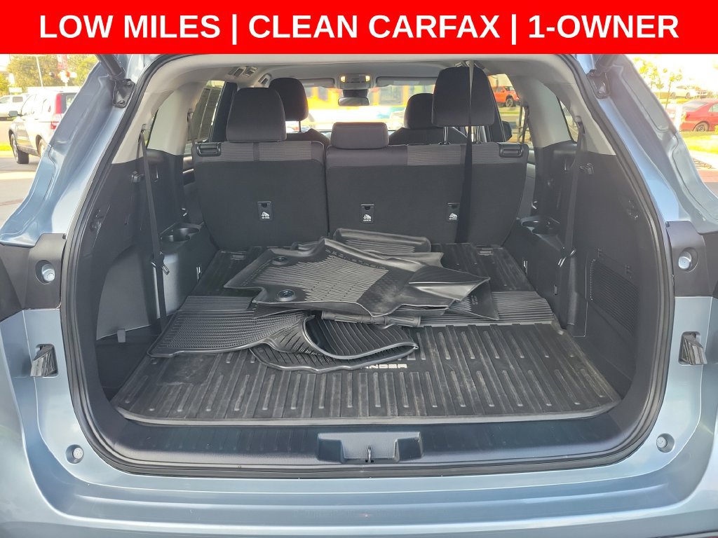 Used 2022 Toyota Highlander LE FWD image 10