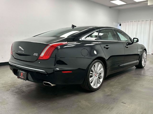 Used 2015 Jaguar XJ L Portfolio AWD/4WD image 8