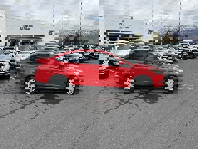 Used 2013 Ford Focus SE w/ Super Fuel Economy (SFE) Pkg image 4