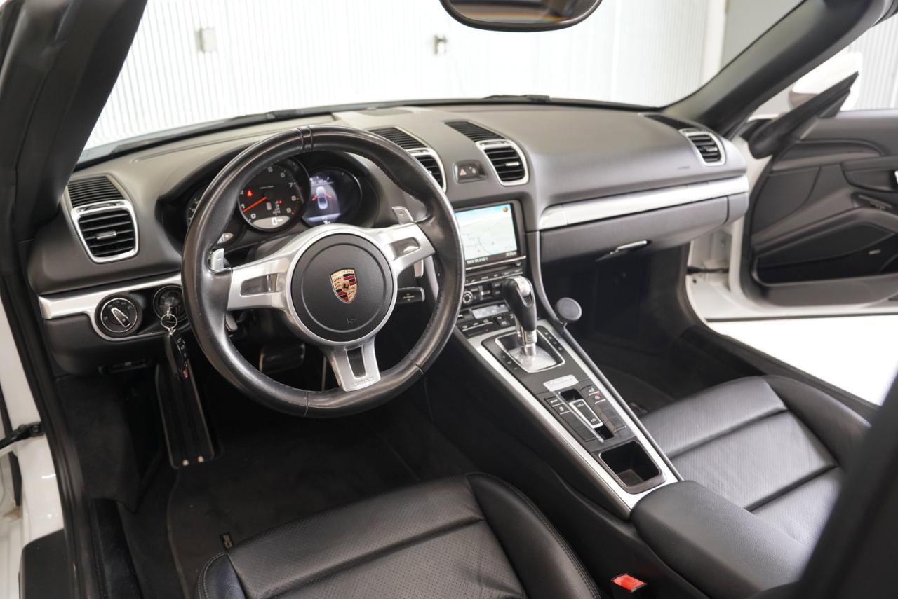 Used 2016 Porsche Boxster RWD image 11