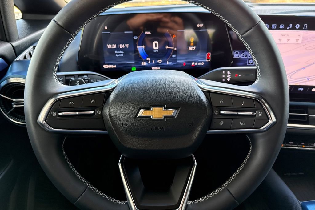 Used 2026 Chevrolet Equinox EV LT FWD image 34