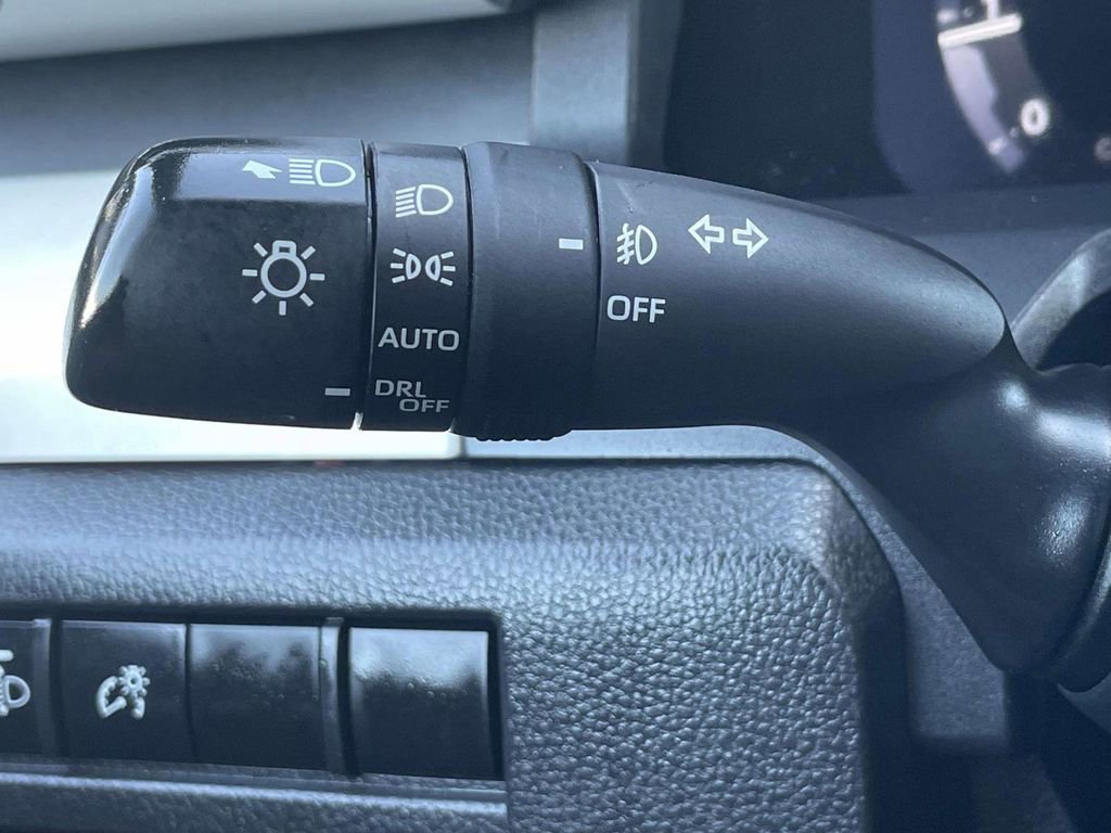Used 2024 Toyota Tacoma TRD Sport AWD/4WD image 31