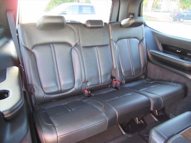 Used 2022 Jeep Grand Wagoneer Series I AWD/4WD image 36