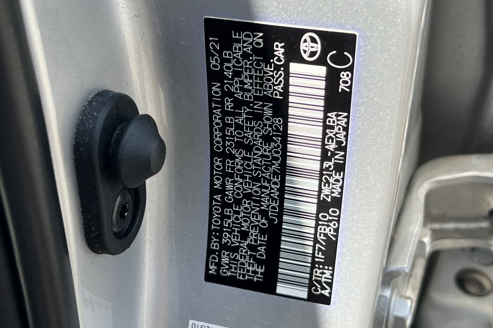 Used 2021 Toyota Corolla LE FWD image 32