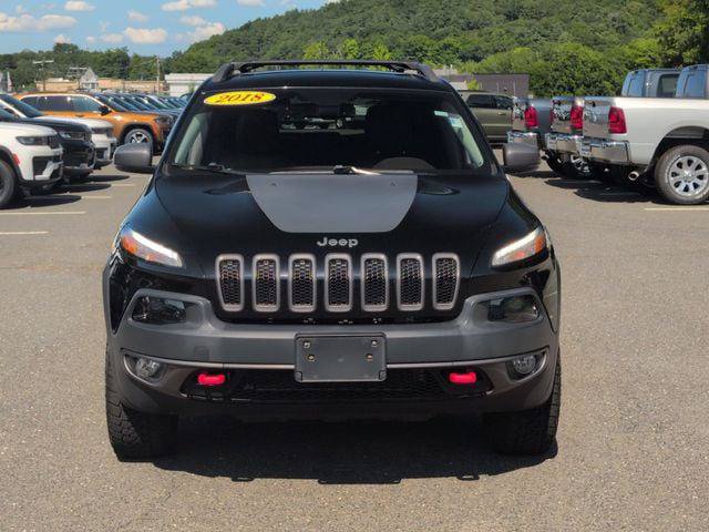 Certified 2018 Jeep Cherokee Trailhawk w/ Quick Order Package 27L AWD/4WD image 2