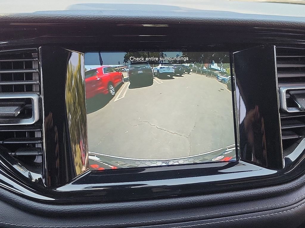 Used 2023 Dodge Durango SXT image 11