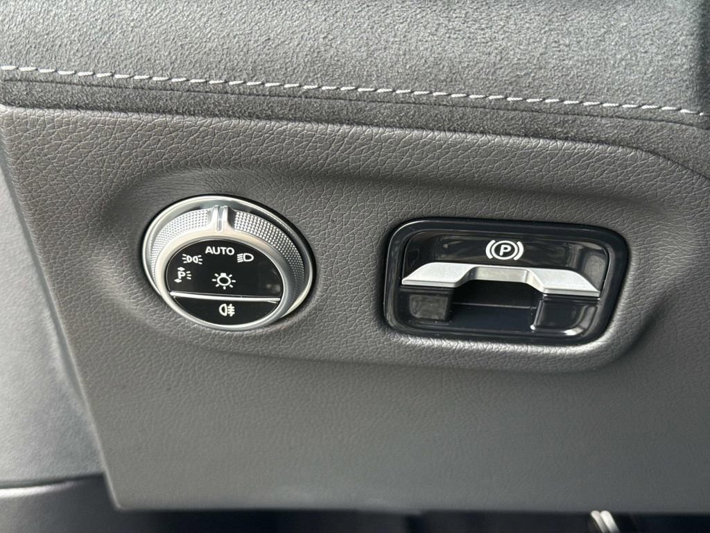 Used 2023 Mercedes-Benz EQS AMG 4MATIC image 44