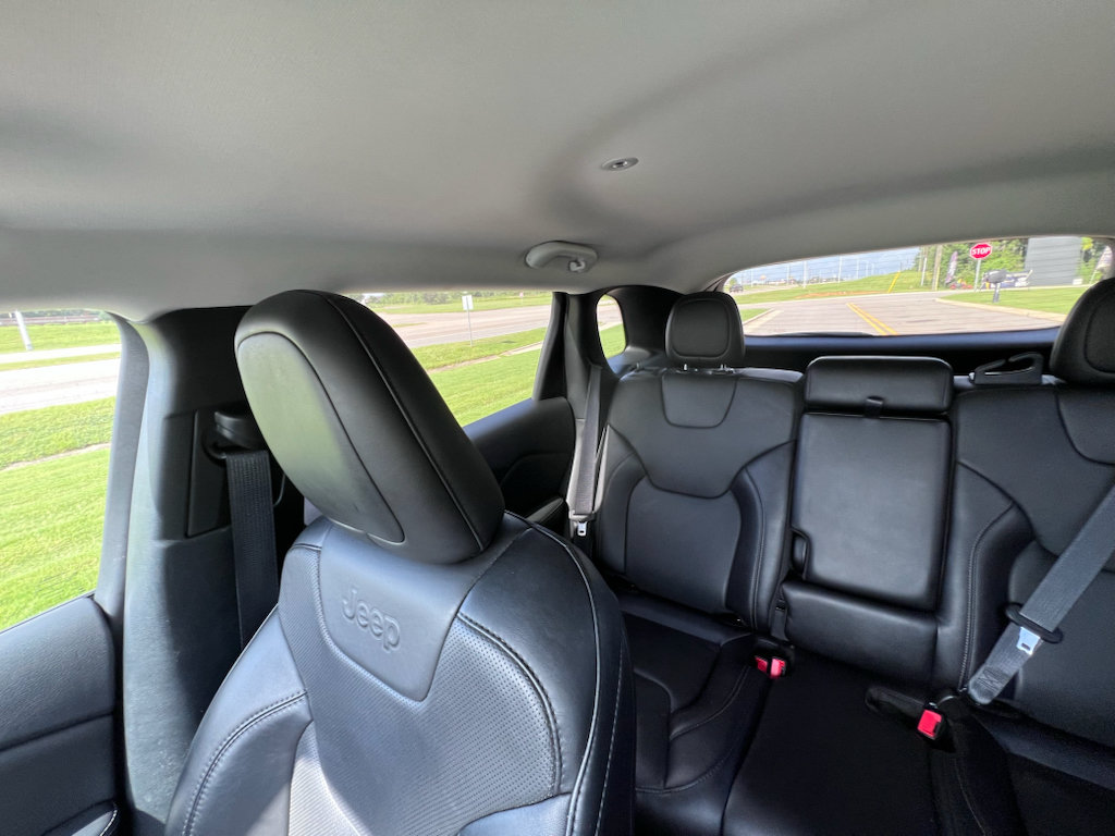 Certified 2023 Jeep Cherokee Altitude Lux AWD/4WD image 27