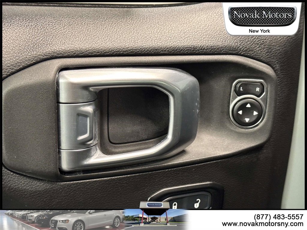 Used 2023 Jeep Wrangler Sport S image 14