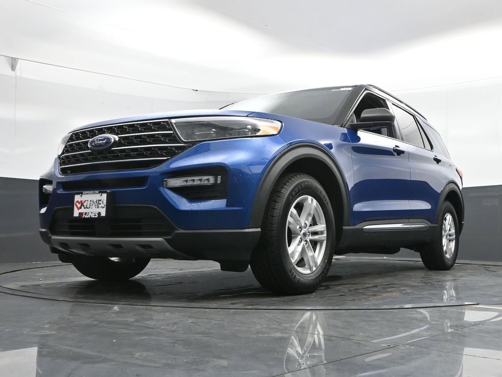 Used 2022 Ford Explorer XLT w/ Equipment Group 202A image 47