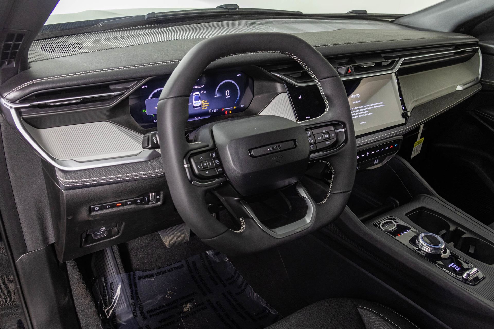 New 2026 Jeep Cherokee Laredo image 3
