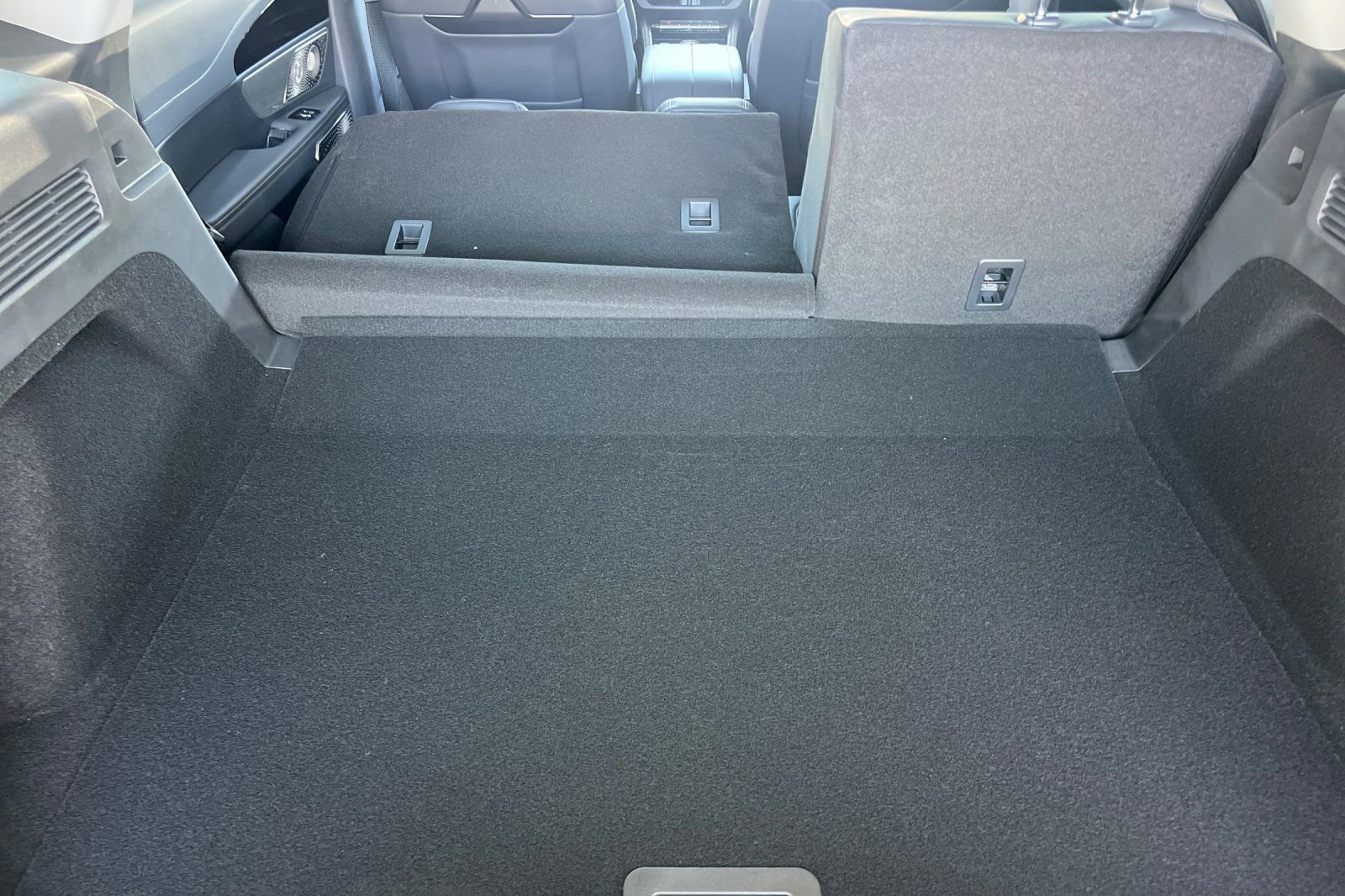 New 2026 Lincoln Nautilus Reserve AWD/4WD image 13