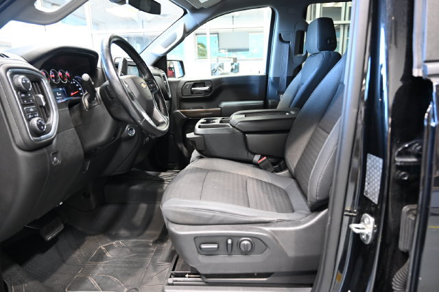 Used 2019 Chevrolet Silverado 1500 LT w/ All-Star Edition AWD/4WD image 10