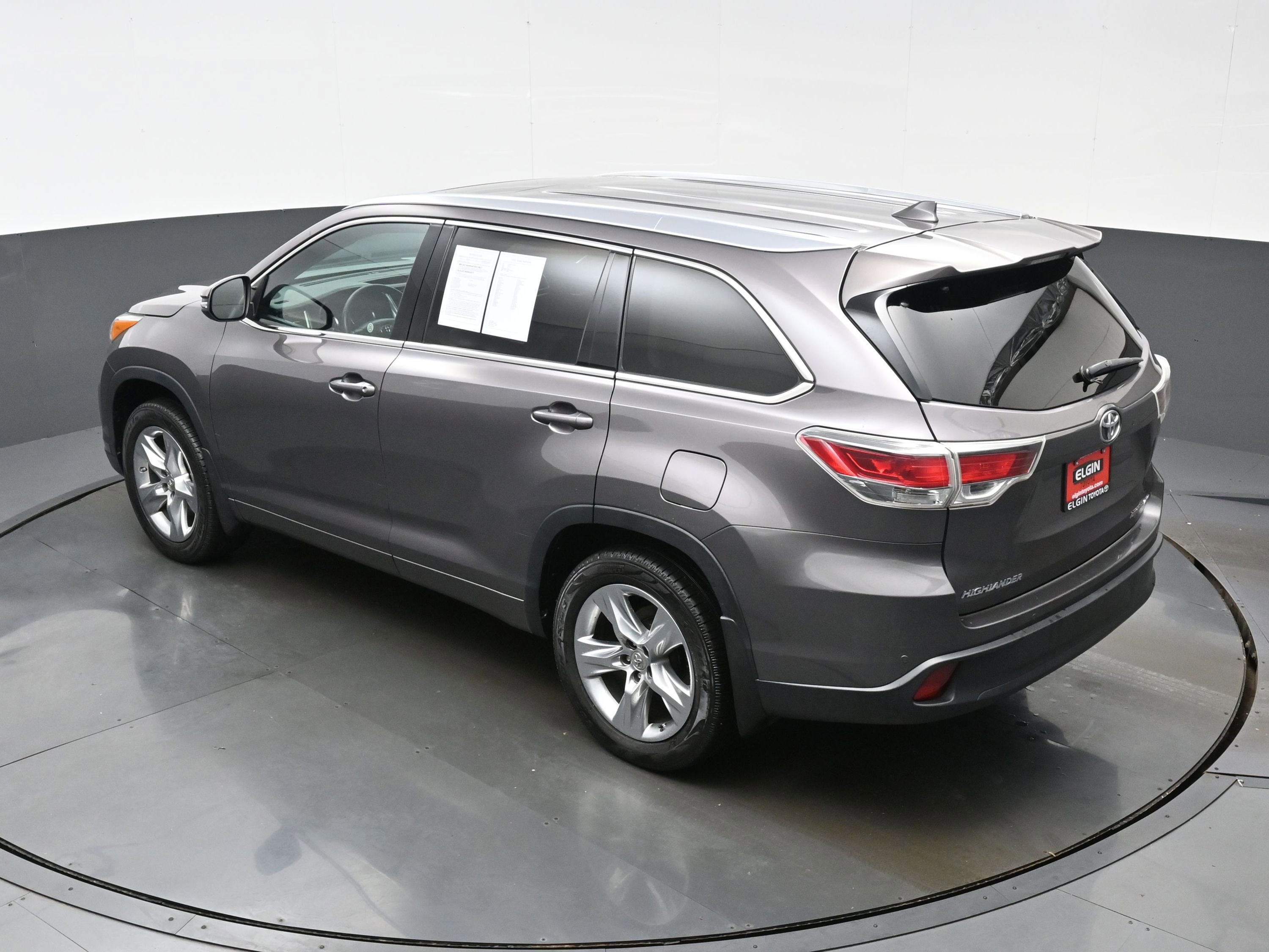 Used 2015 Toyota Highlander Limited image 40