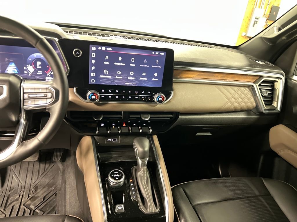 Certified 2025 GMC Canyon Denali image 22