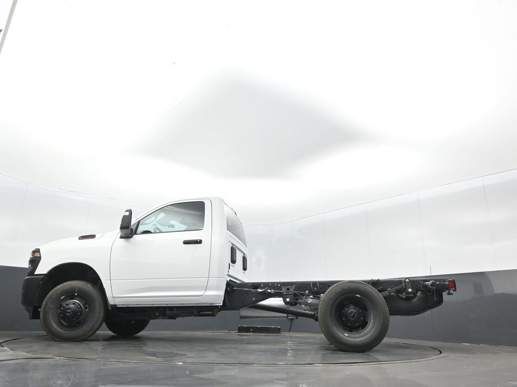New 2026 RAM 3500 Tradesman AWD/4WD image 26