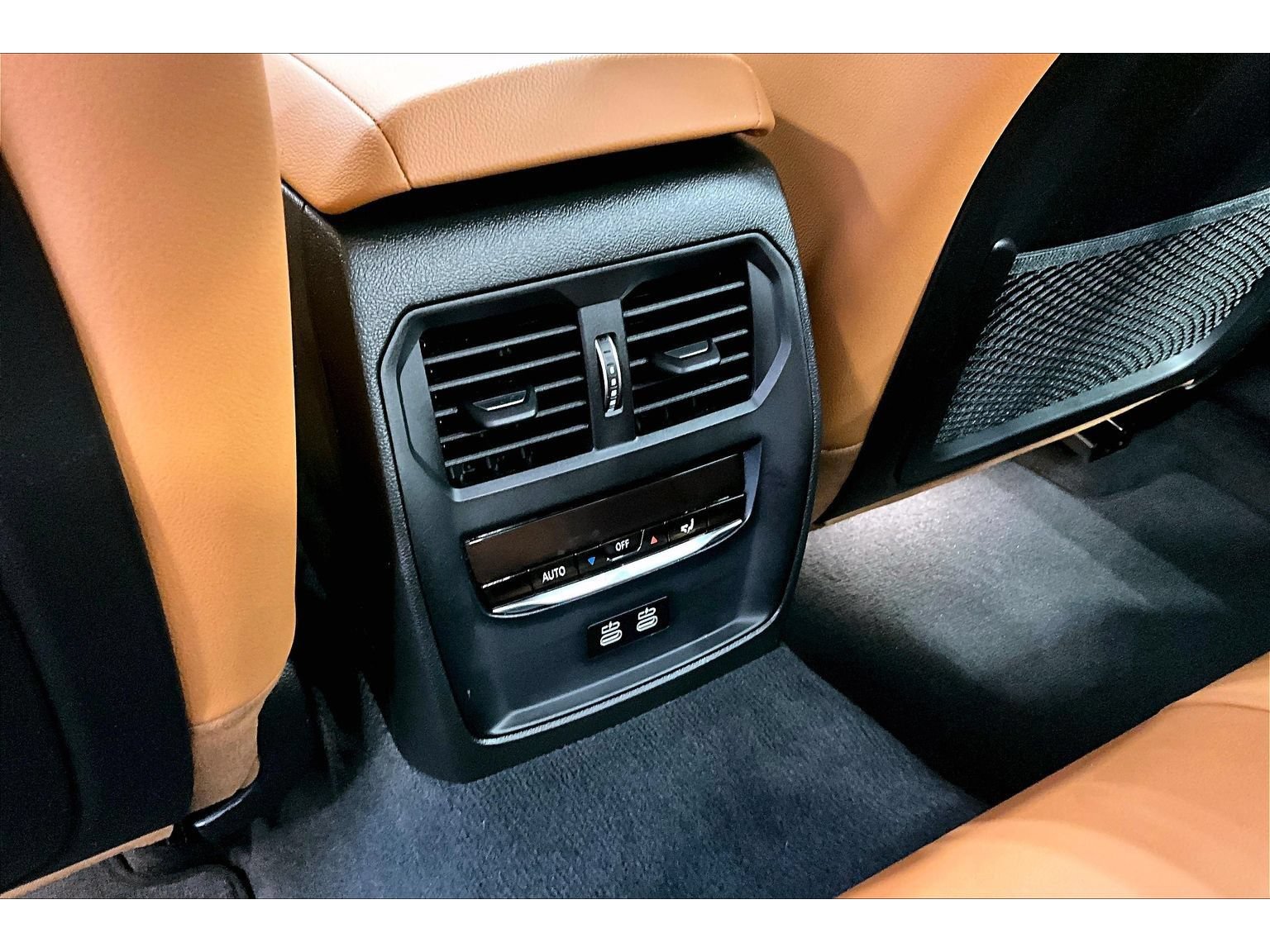 Used 2022 BMW 330e w/ Driving Assistance Package RWD image 12