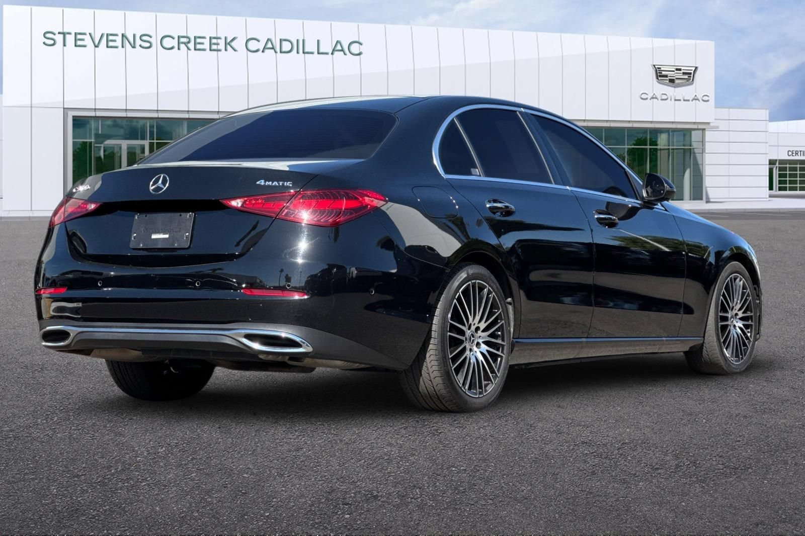 Used 2024 Mercedes-Benz C 300 4MATIC Sedan image 3
