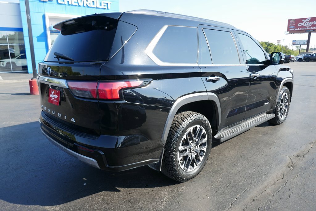 Used 2023 Toyota Sequoia Limited image 6