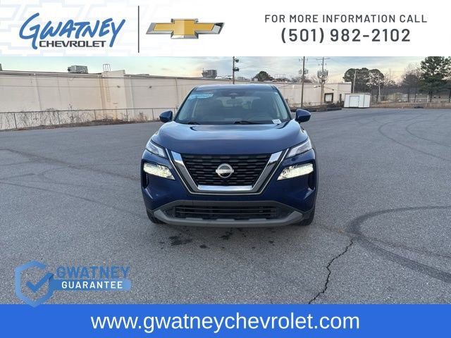Used 2023 Nissan Rogue SV video 2