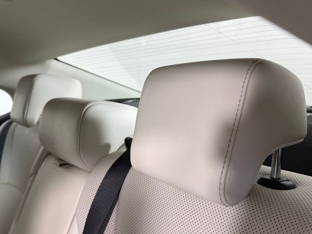 Used 2025 Lexus ES 300h w/ Premium Package image 24