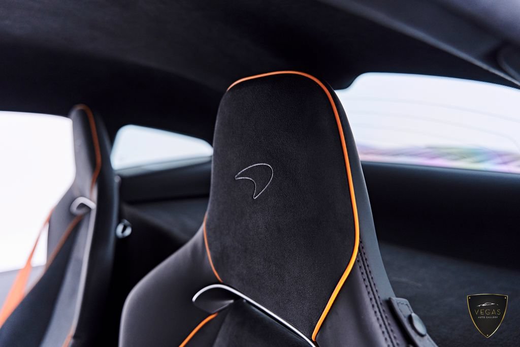Used 2025 McLaren Artura RWD image 58